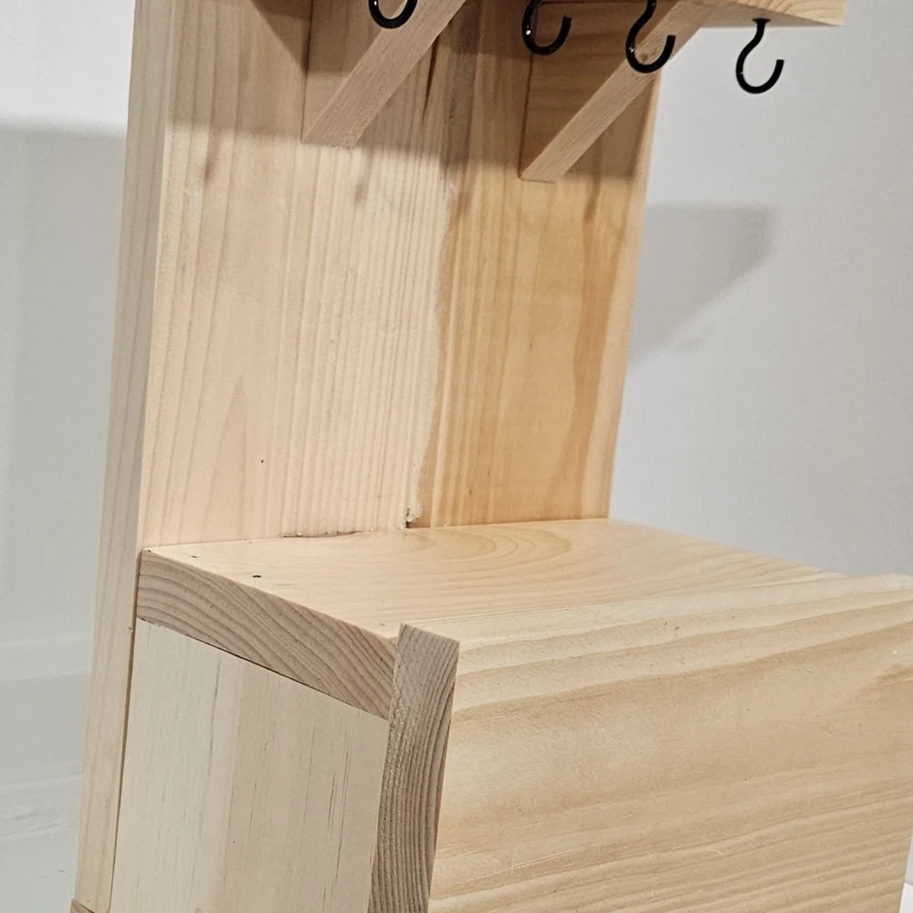 Wooden Wall-Mounted Key Holder